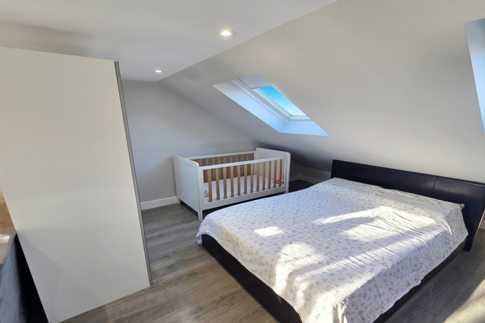 Flat Saint Andrews Road in Greater London