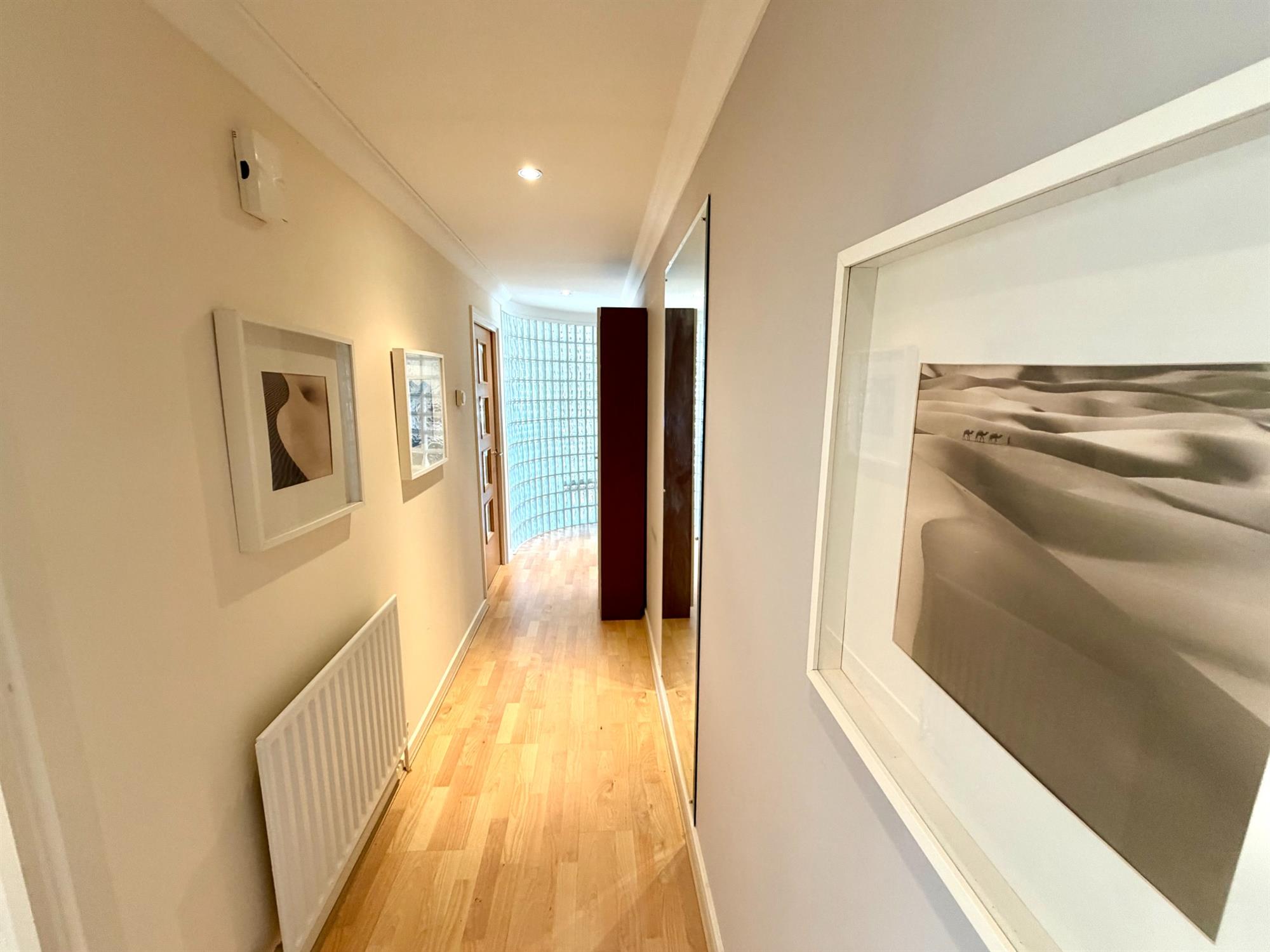 Flat Park Royal Road in Greater London