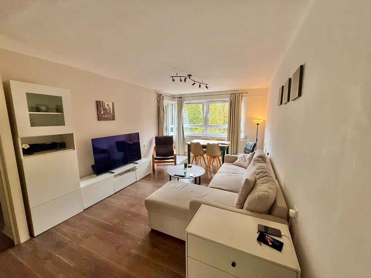 Flat Earlsferry Way in Greater London