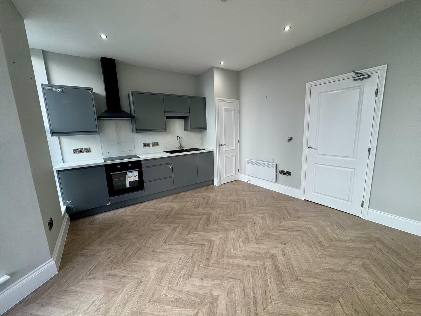 Flat Albemarle Crescent in Scarborough