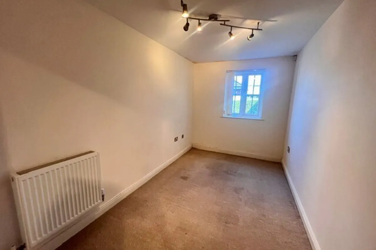 Flat Phoenix Way in Cardiff