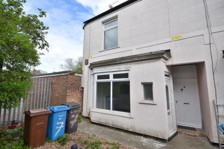 House Carlisle Avenue in Hull
