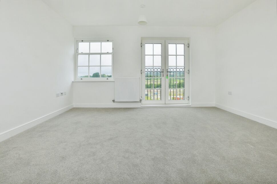 Flat Titan Avenue in South Hams