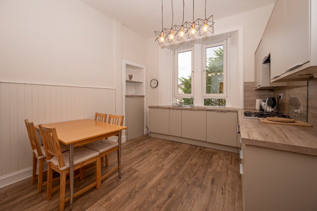 Flat Eyre Place in Edinburgh