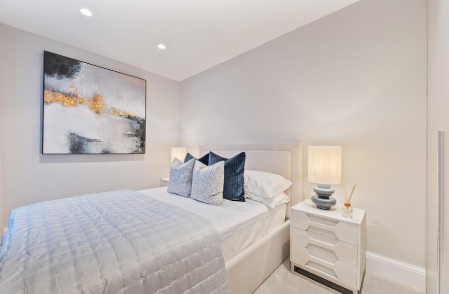 Flat Strand in City of Westminster