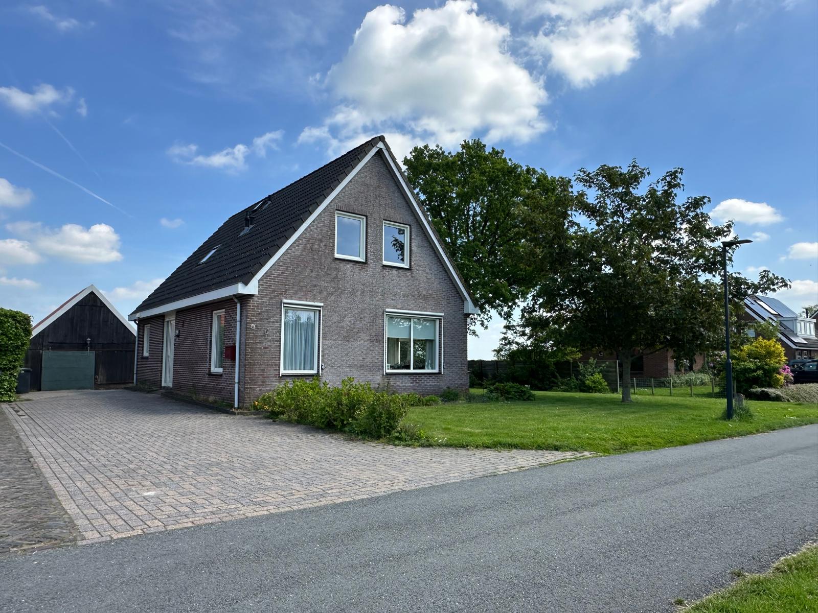 Vrijstaande woning te koop: Slûswei 12, De Veenhoop