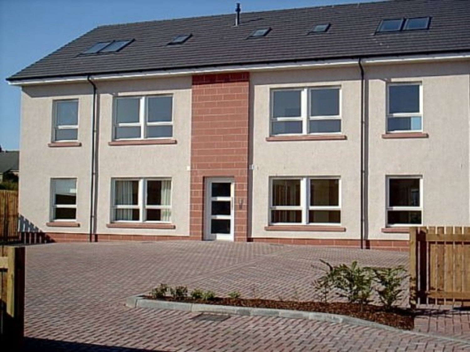 Flat Nursery Wynd in Kilmarnock