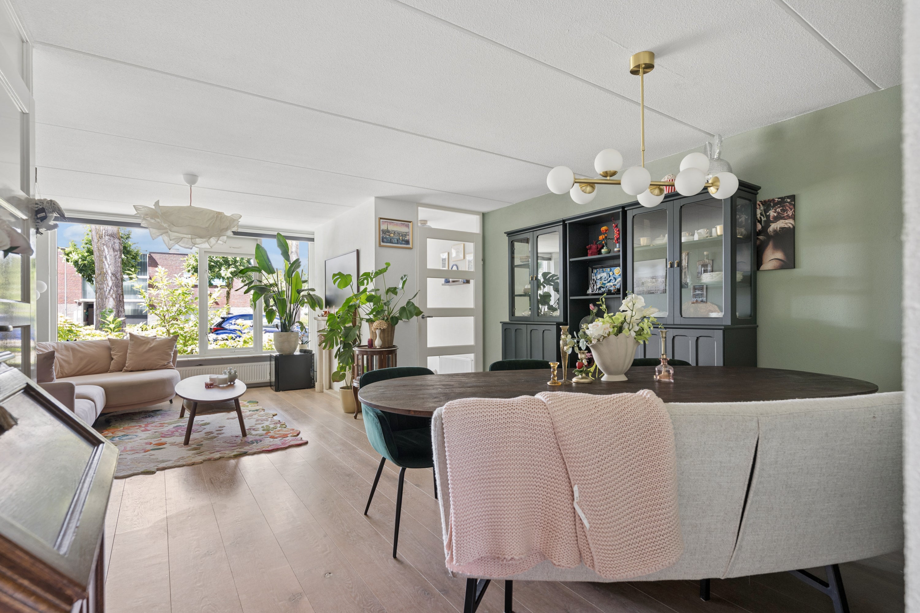Tussenwoning te koop: Sadatsingel 87, Ede