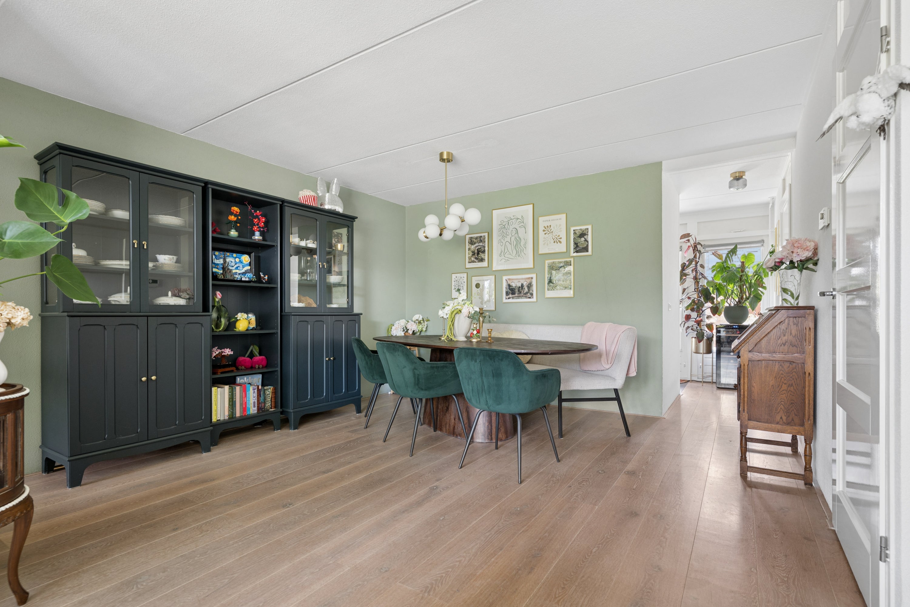 Tussenwoning te koop: Sadatsingel 87, Ede