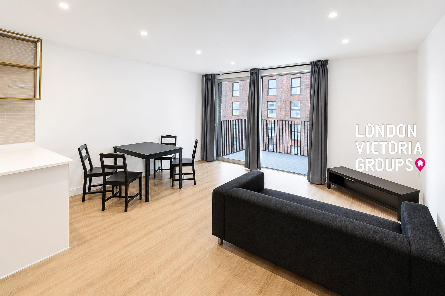 Flat Abbeydale Road in Greater London
