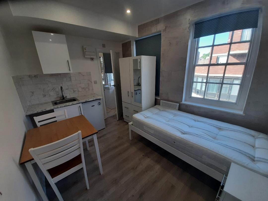 Room Tachbrook Street in City of Westminster