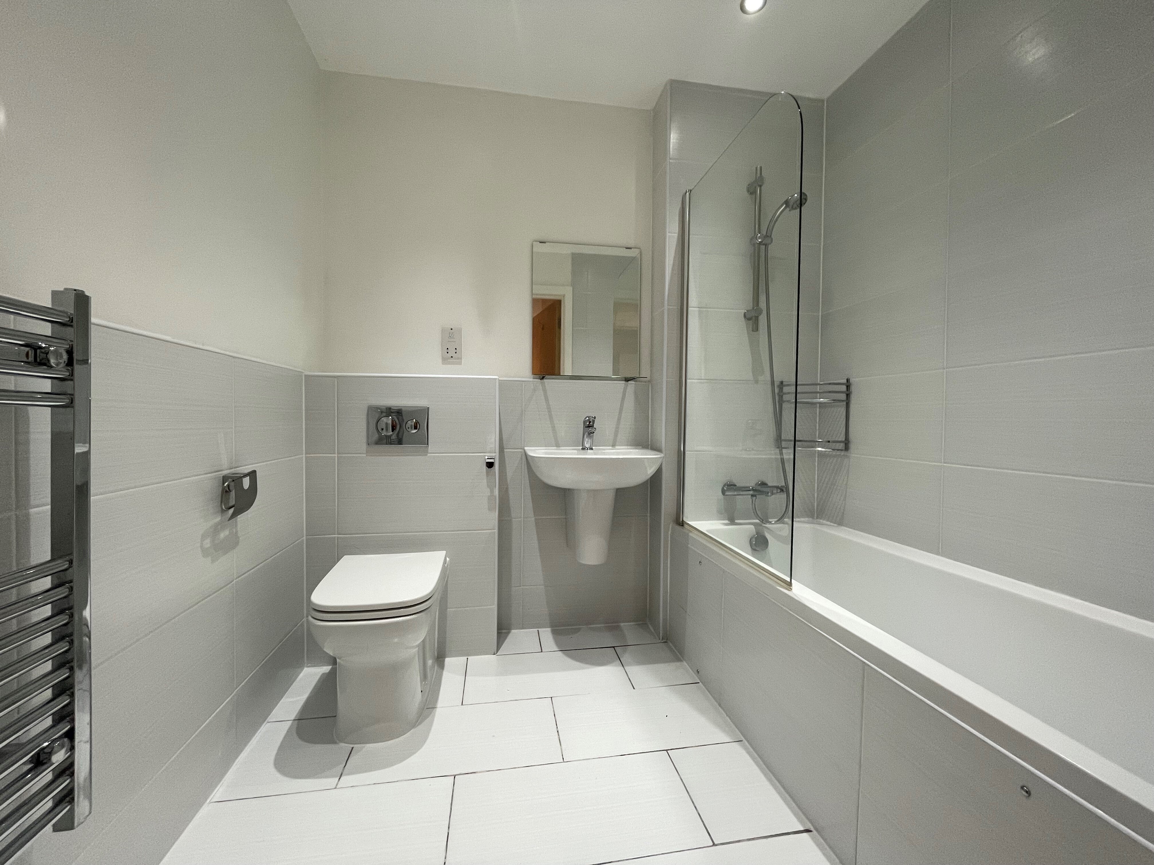 Flat Markfield Court in Leicester