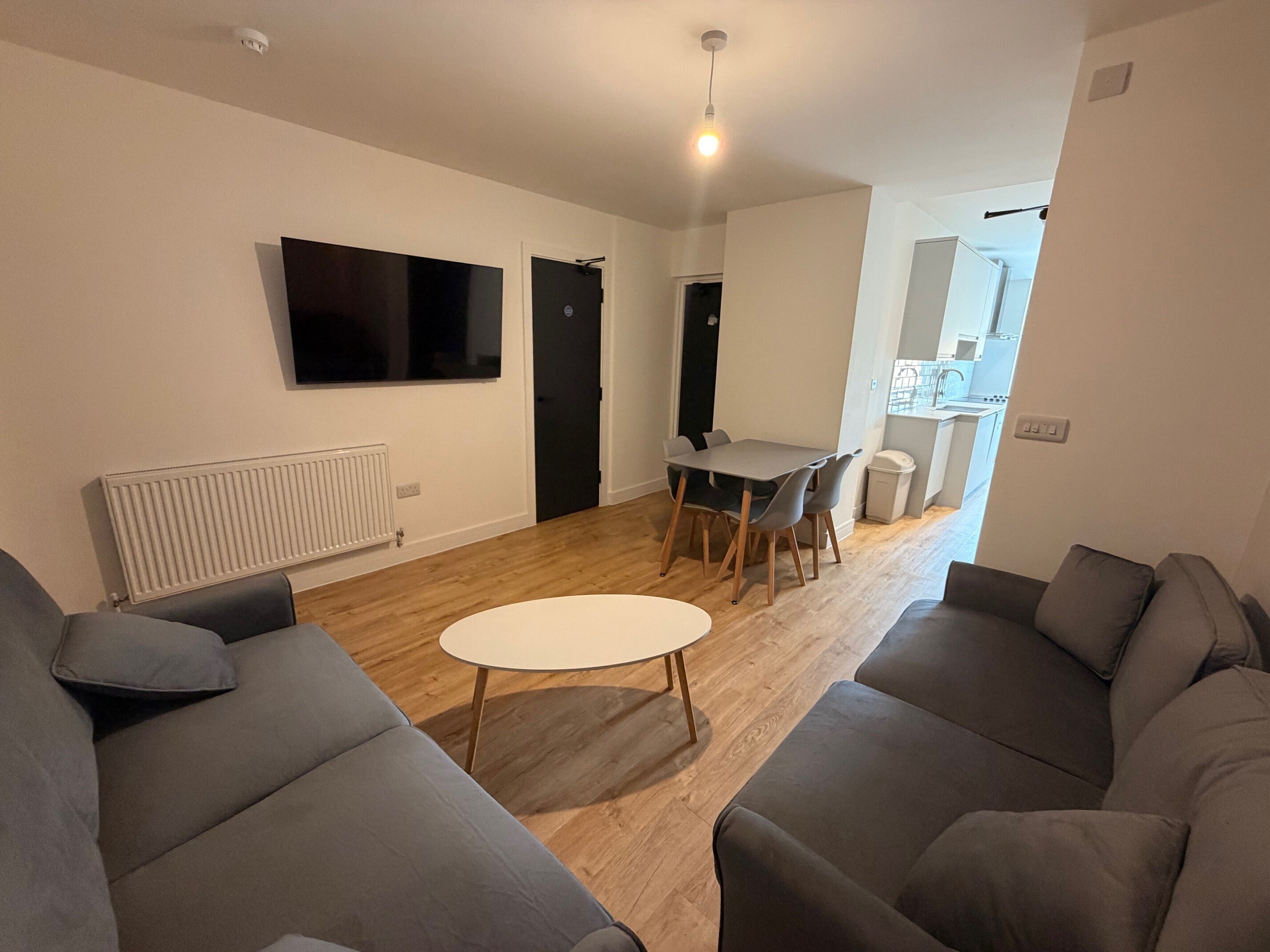 Room London Street in Bristol