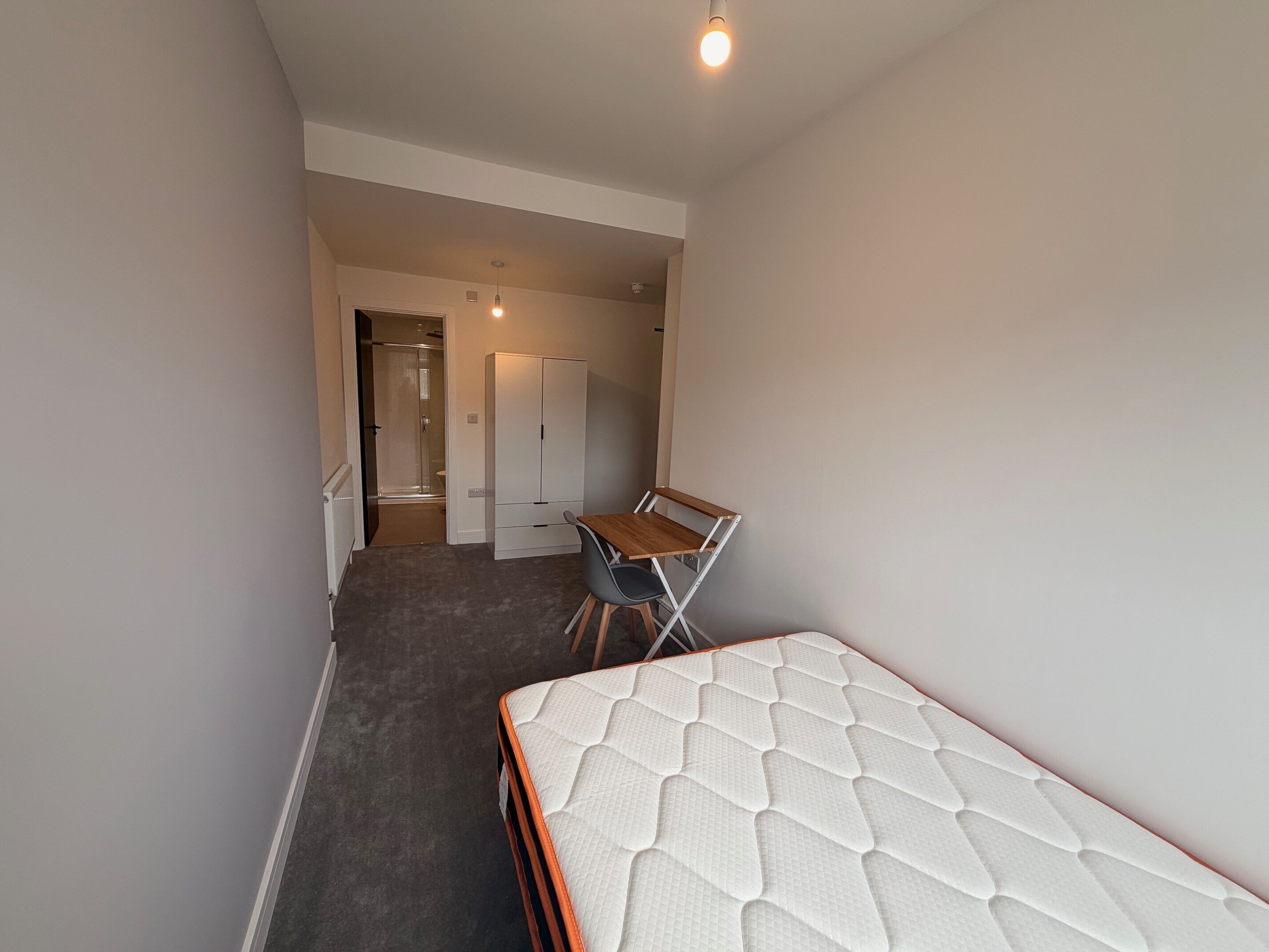 Room London Street in Bristol