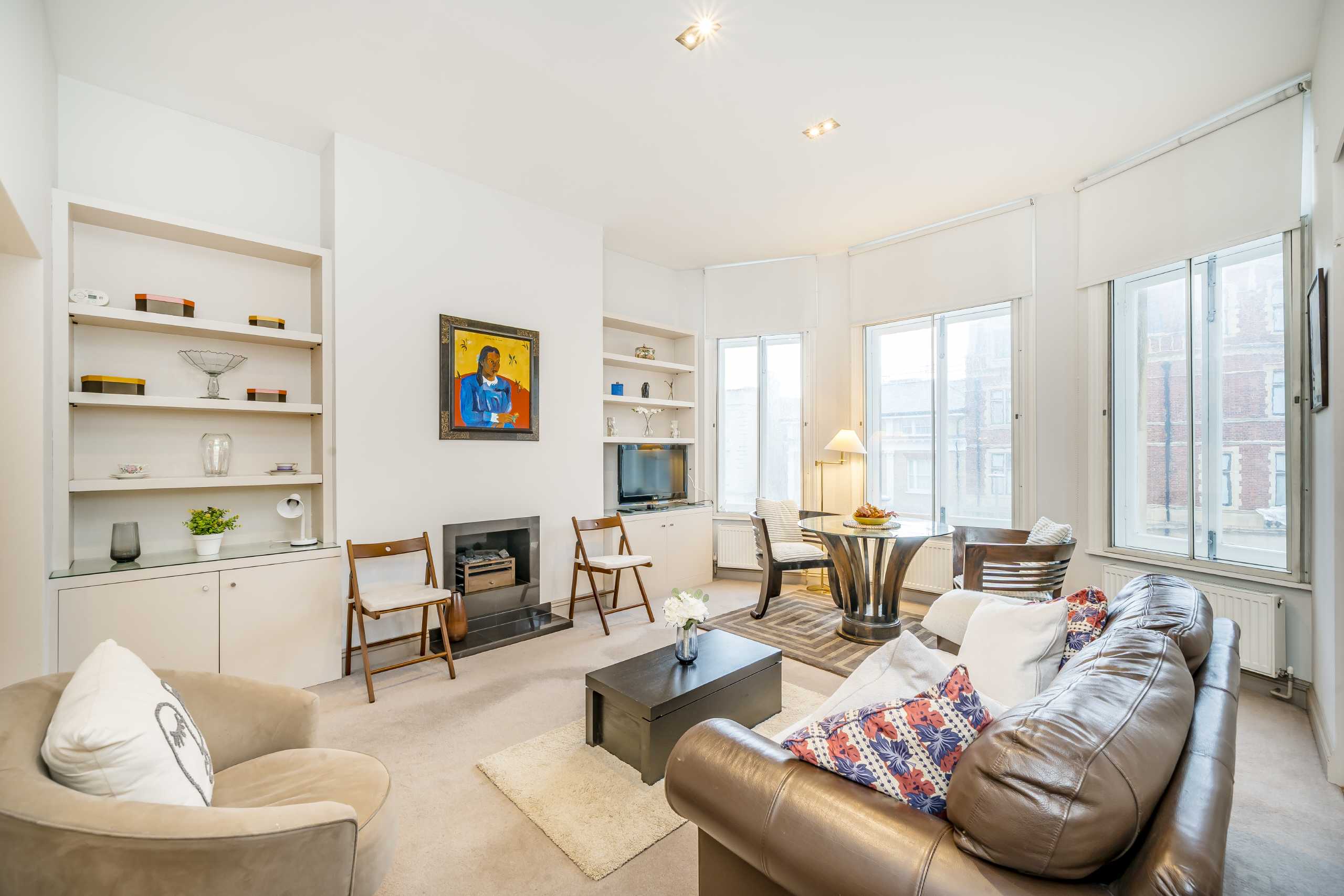 Flat Pembridge Villas in Greater London