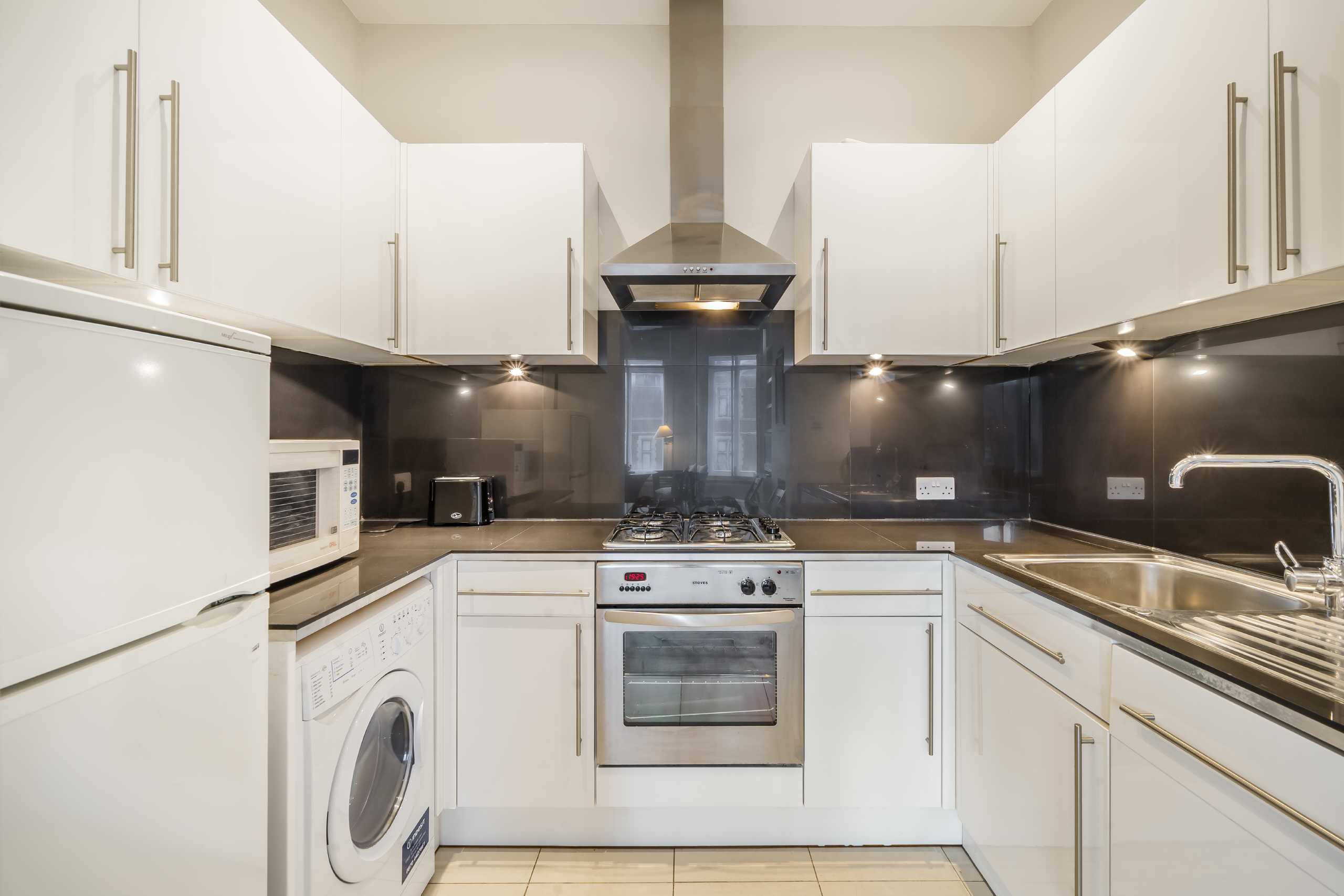 Flat Pembridge Villas in Greater London