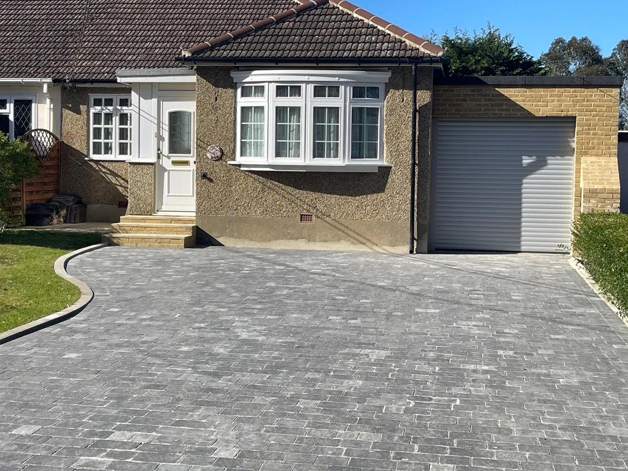 House Hatch Road in Brentwood