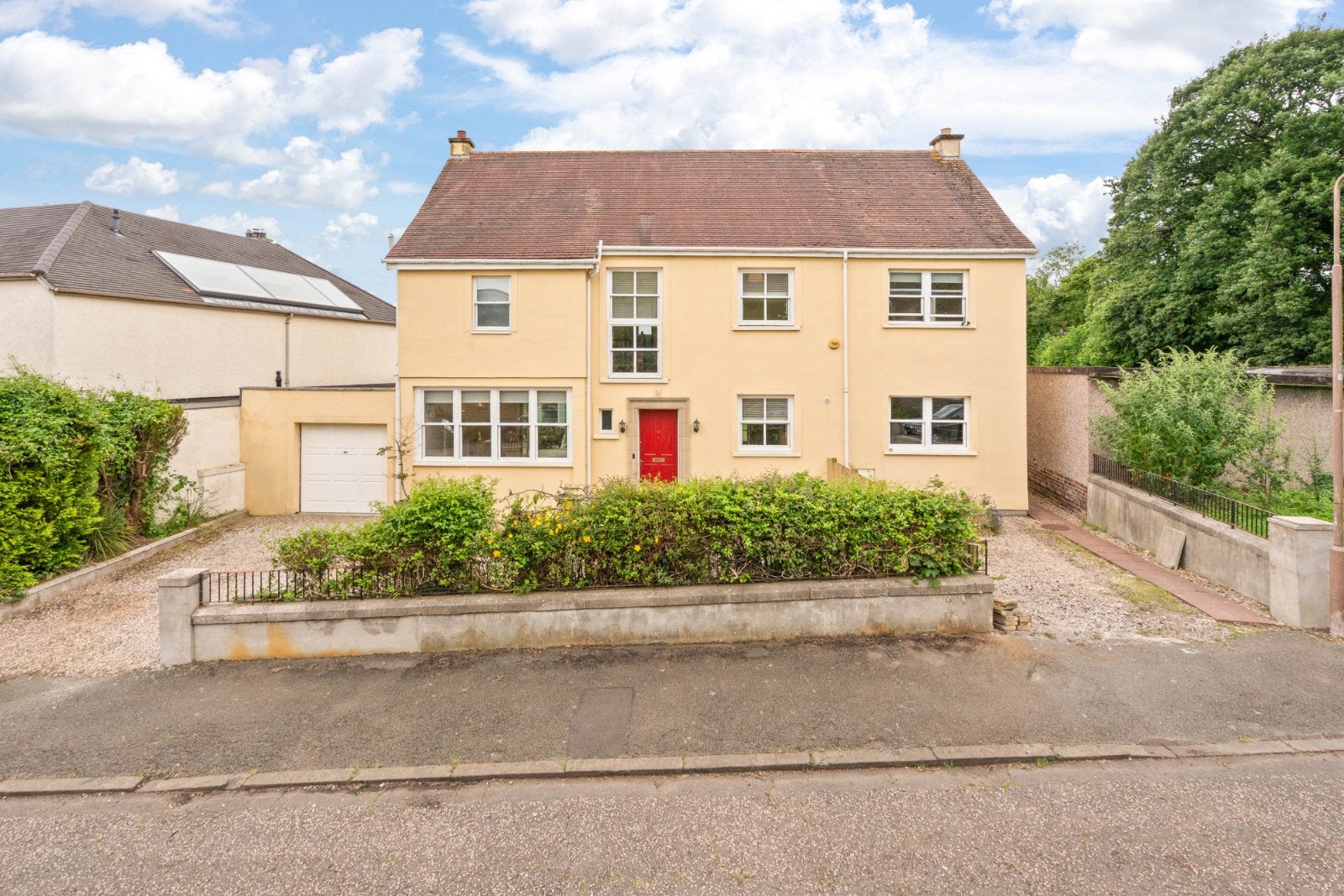 House Ormidale Terrace in City of Edinburgh