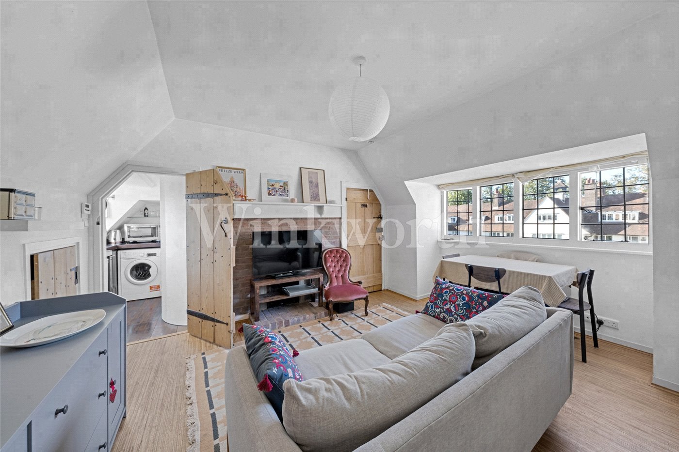 Flat Heath Close in Greater London