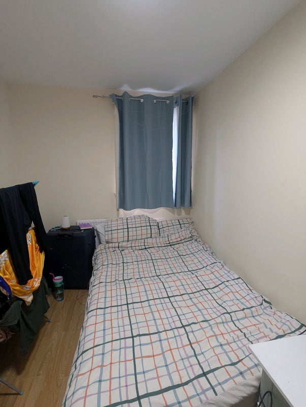 Room Back Providence Avenue in Leeds