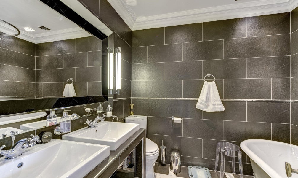 Flat Cheyne Place in London