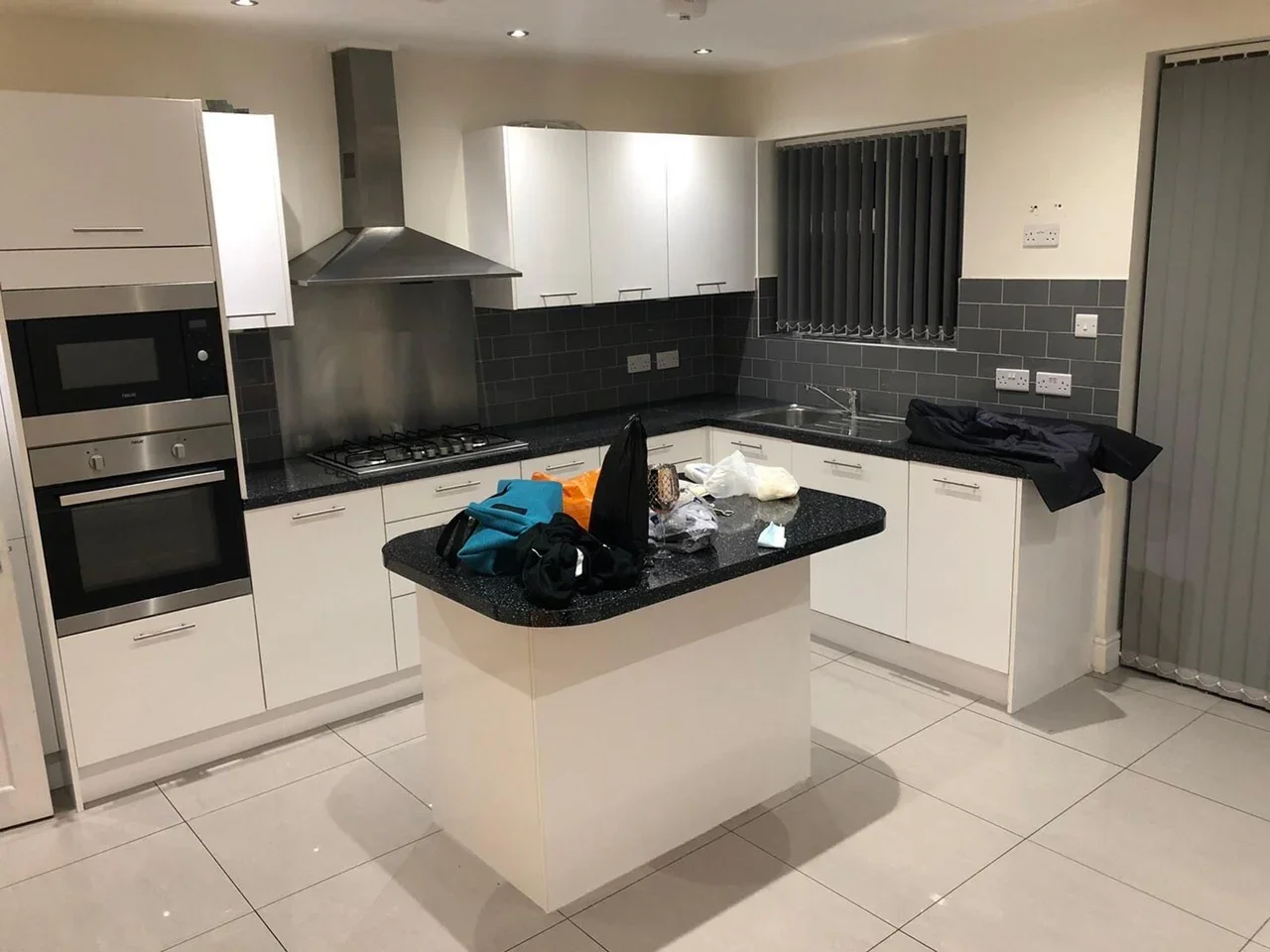 Room Warlingham Road in Greater London