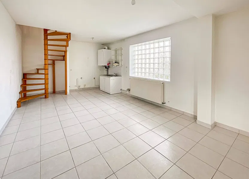 Appartement Rue Henri Bretonnet à Mézières-sur-Seine