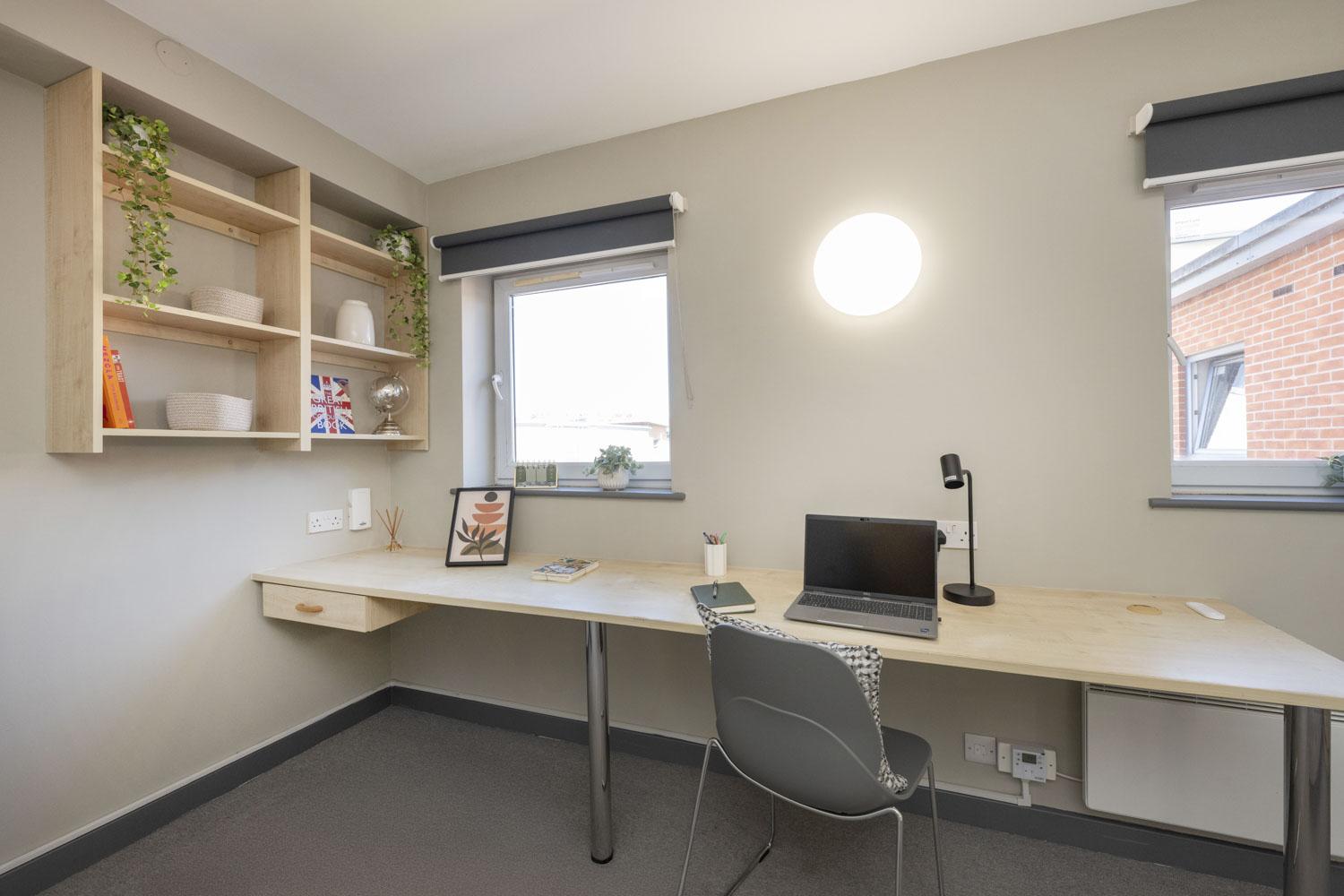 Room Curzon Street in Nottingham