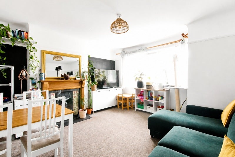Flat Lancaster Close in Greater London