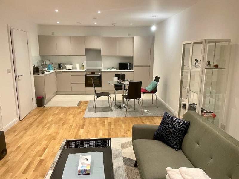 Room Linden Avenue in Greater London
