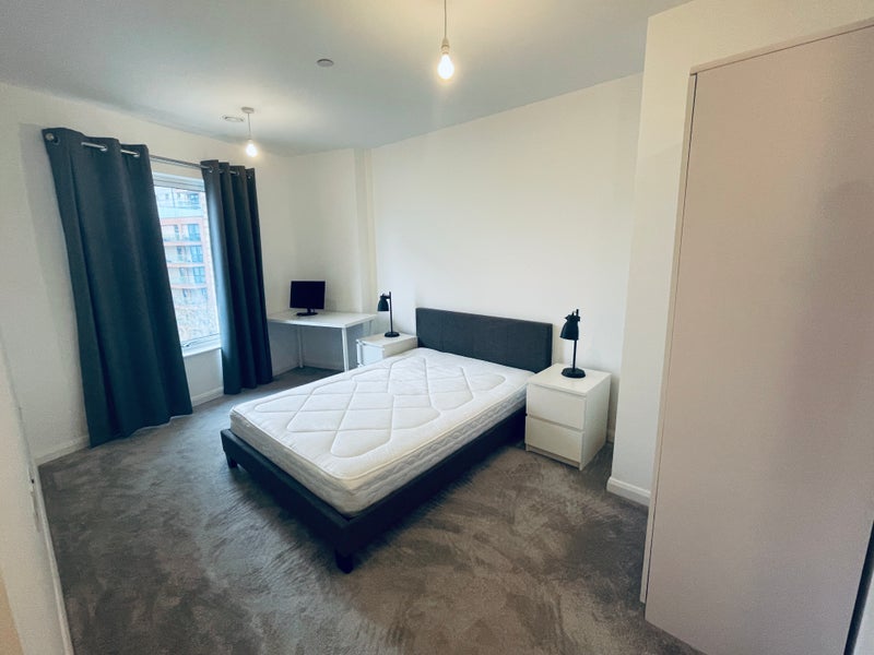 Room Linden Avenue in Greater London