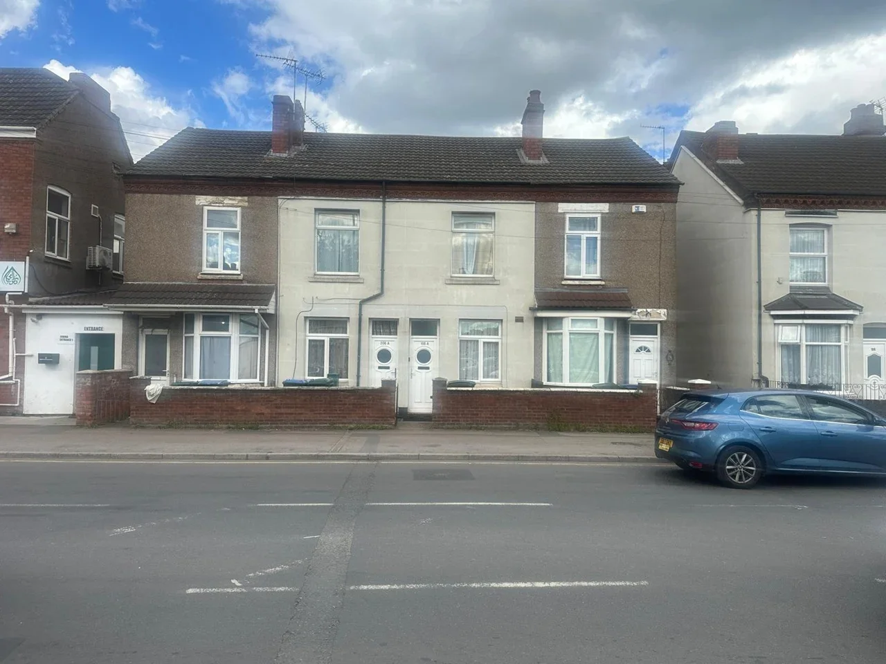 Flat Lockhurst Lane in Coventry