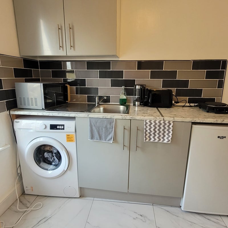 Room Piedmont Road in Greater London