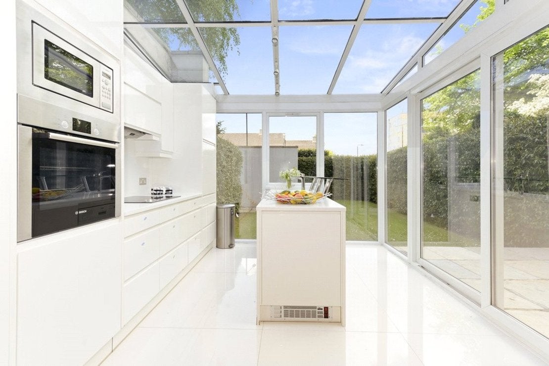 House Middlefield in Greater London