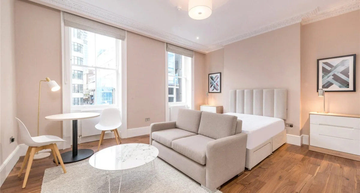 Flat Huntley Street in Greater London
