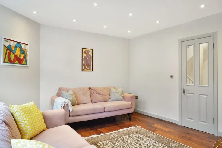 House Antrim Road in Greater London