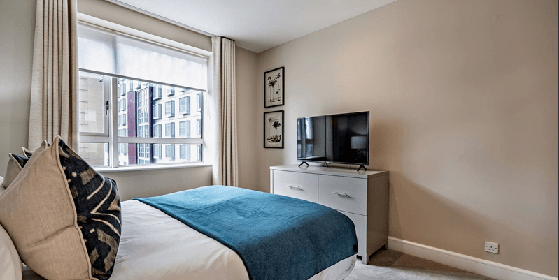 Flat Westferry Circus in Greater London