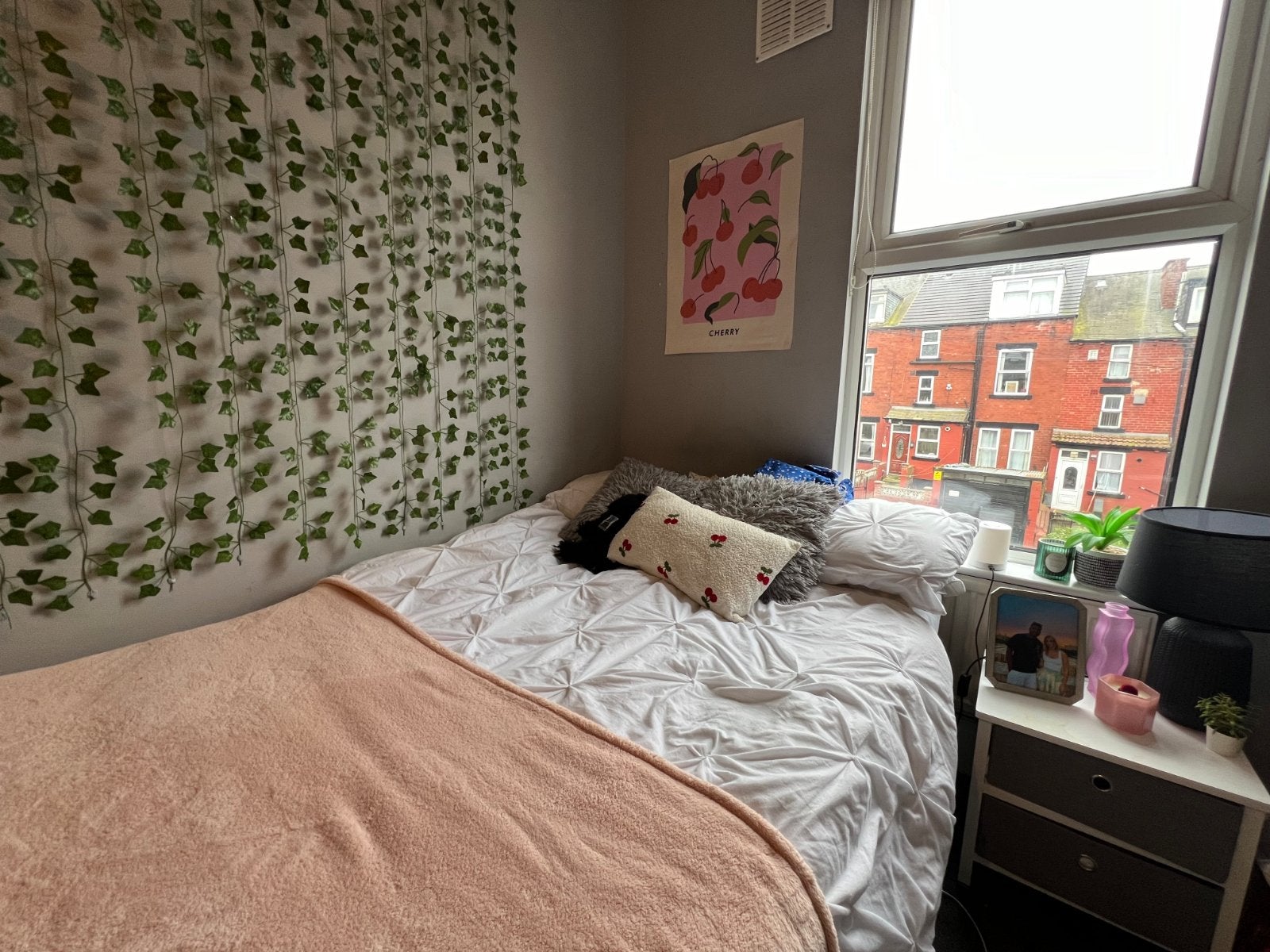 Flat Brudenell Road in Leeds