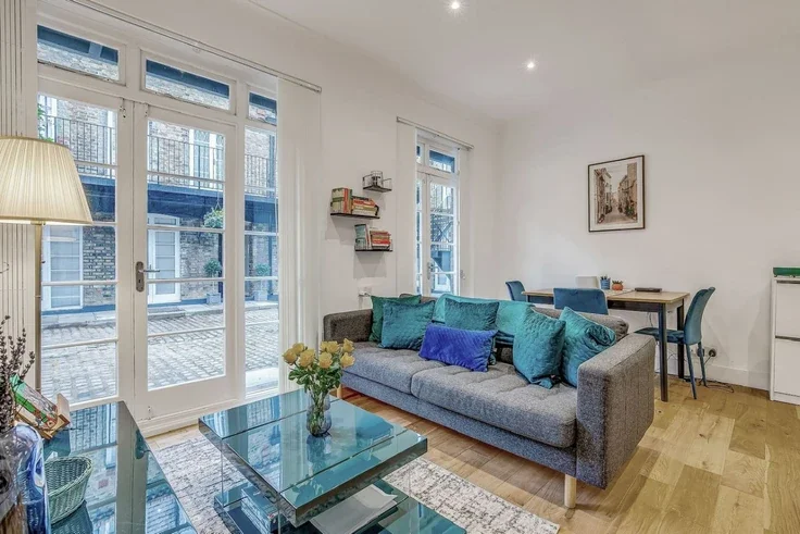 Flat Saint Michael's Street in City of Westminster