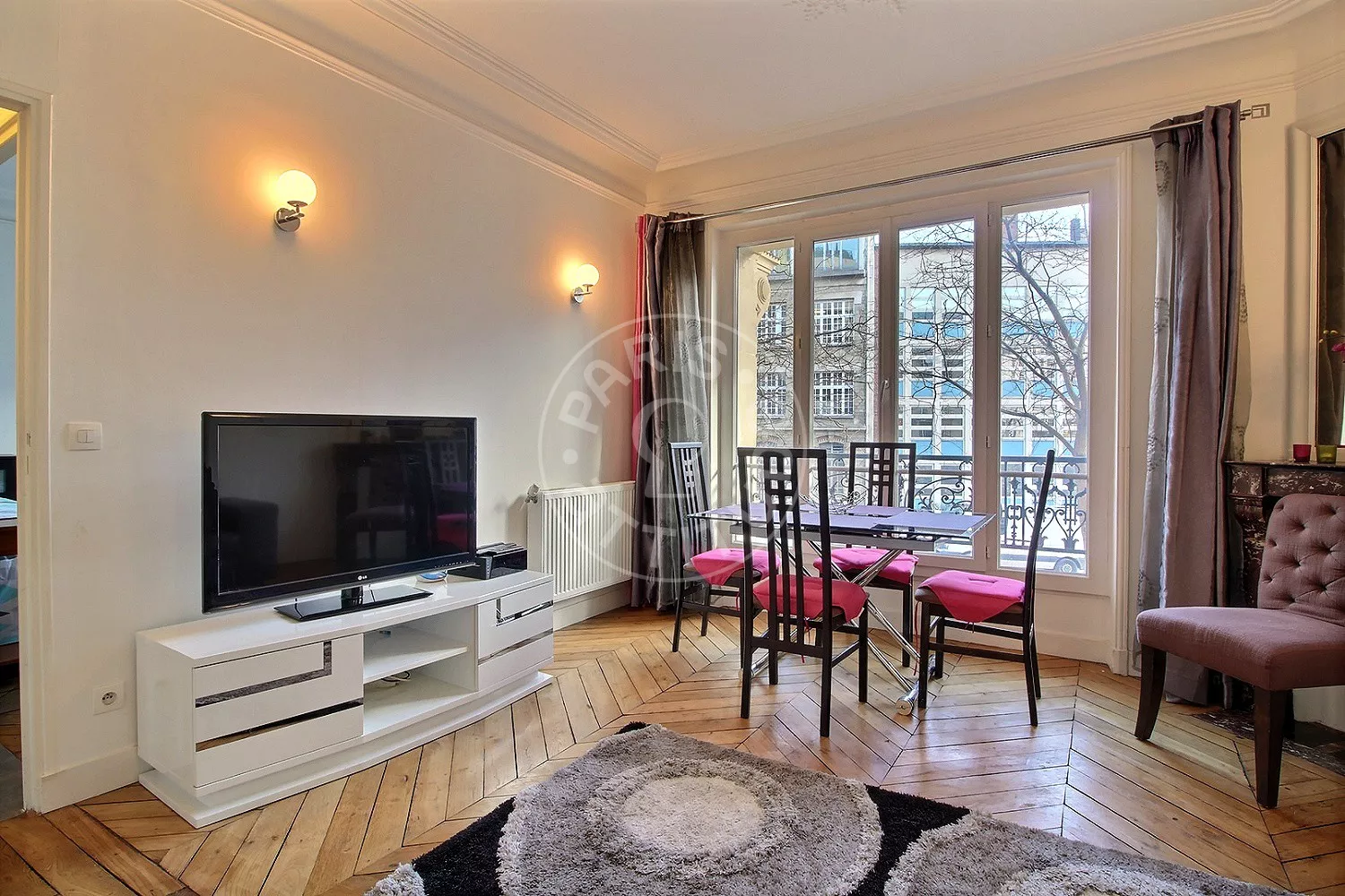 Appartement Avenue de Versailles à Paris