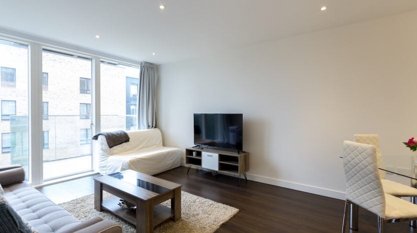 Flat Lionel Road South in Greater London