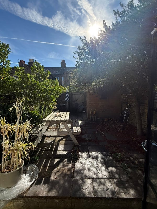 Room Leighton Road in Greater London