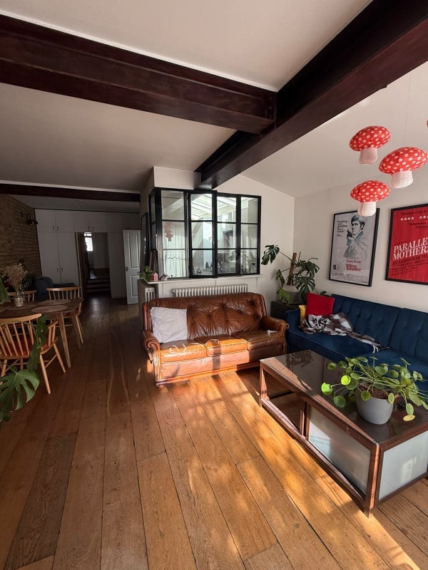 Room Leighton Road in Greater London