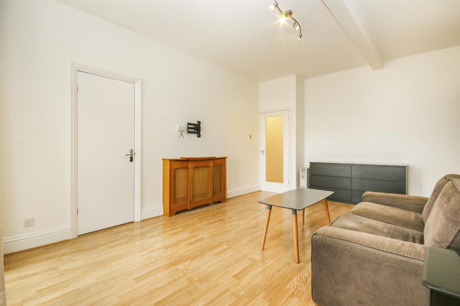 Flat Abbey Road in Greater London