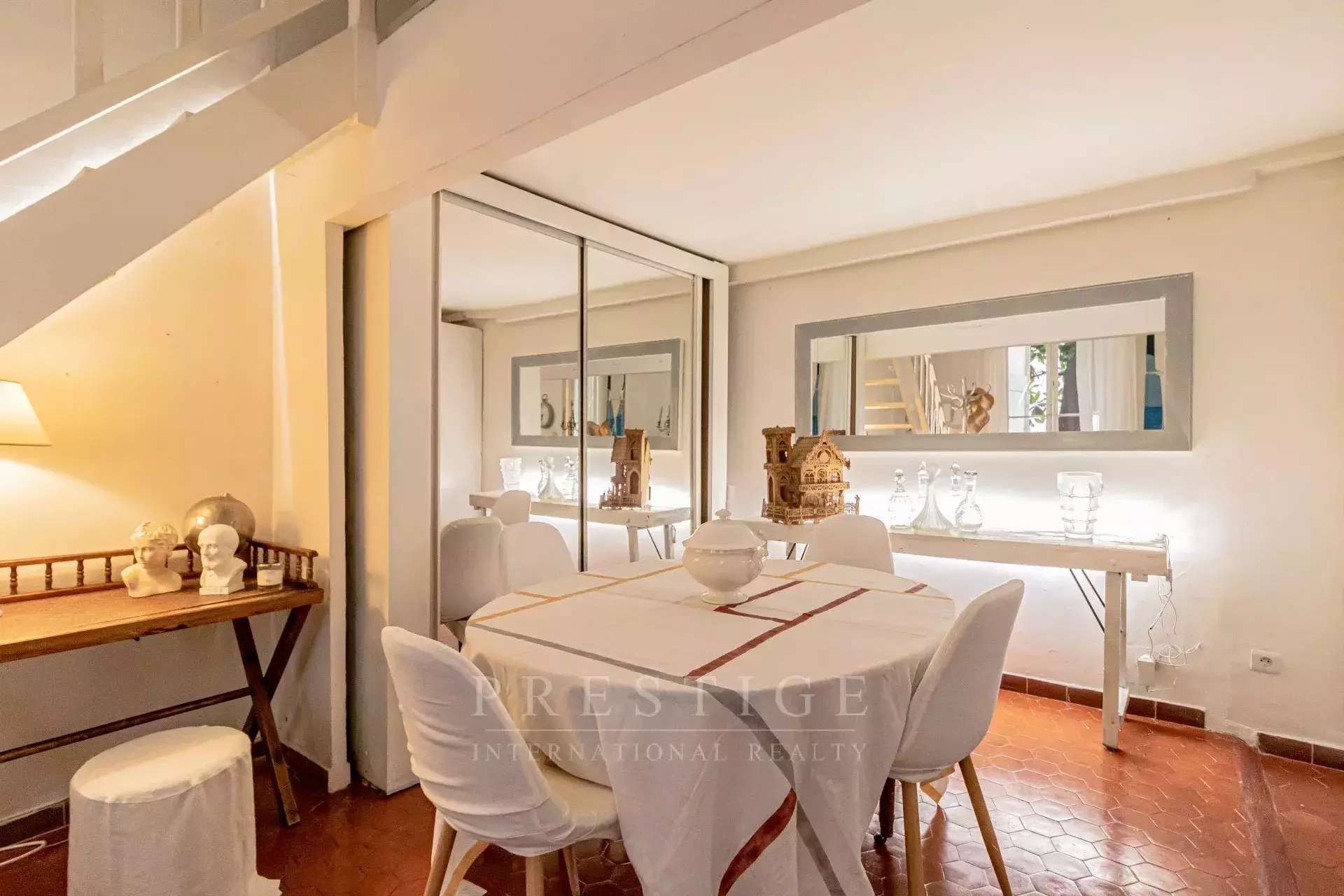 Appartement Placette Nikos Kazantzaki à Antibes