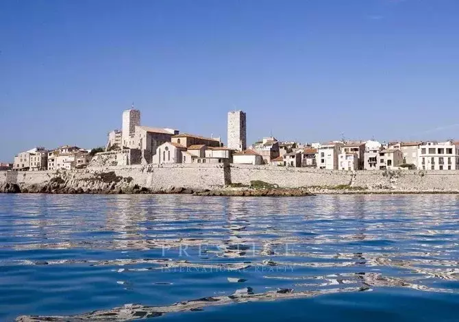 Appartement Placette Nikos Kazantzaki à Antibes
