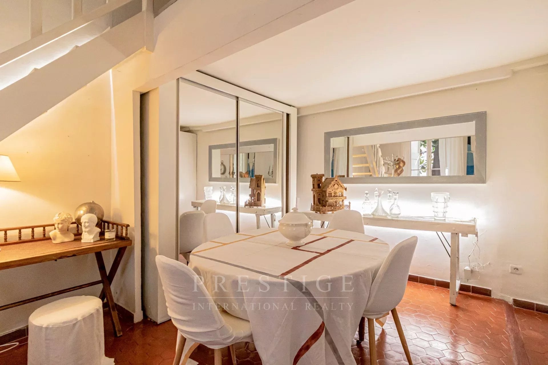 Appartement Placette Nikos Kazantzaki à Antibes