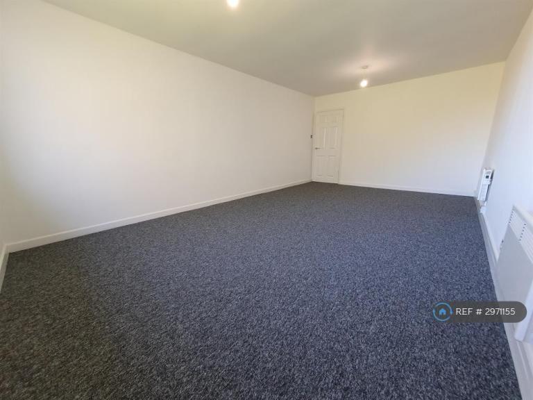 Flat Savoy Close in Birmingham