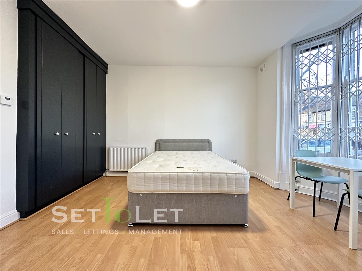Flat Evington Road in Leicester