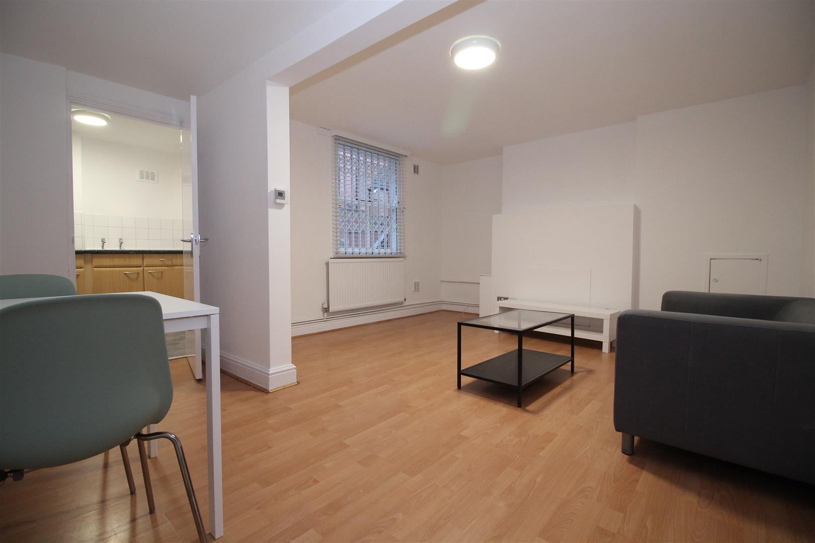 Flat Evington Road in Leicester